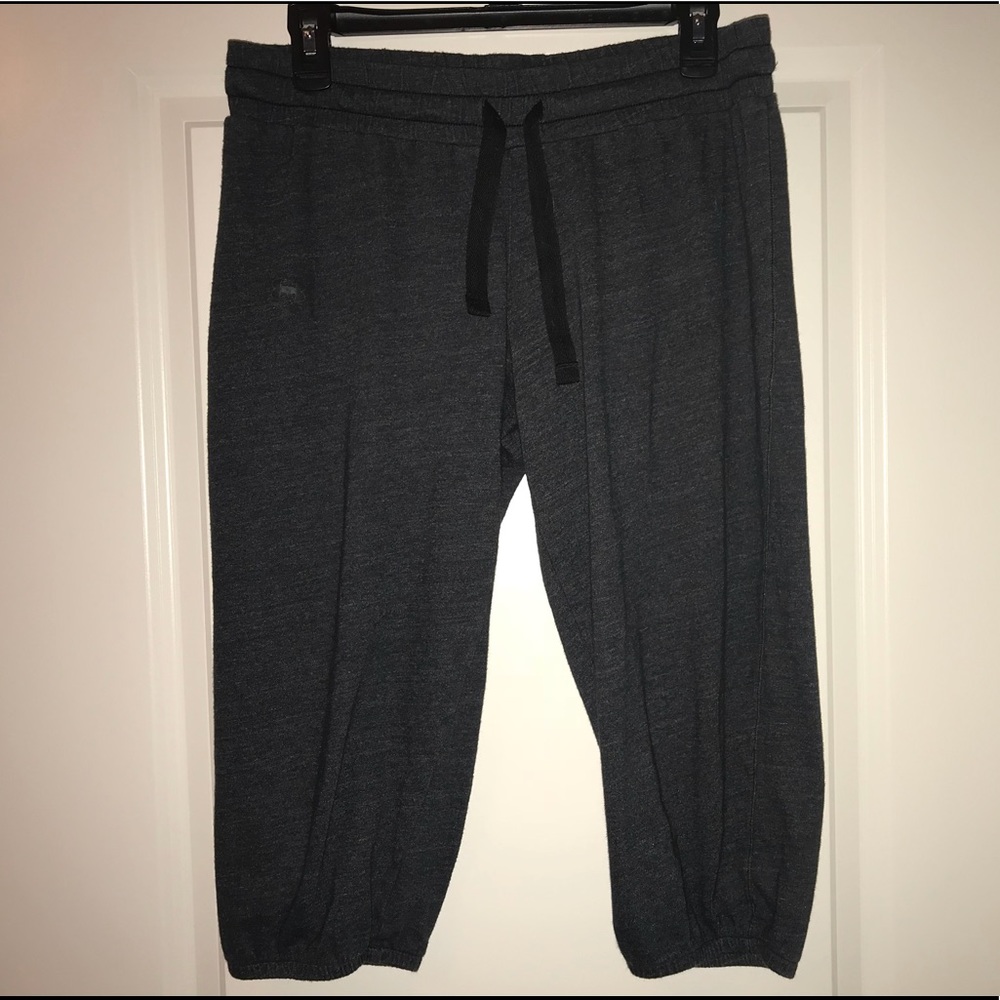 Under Armour crop pants